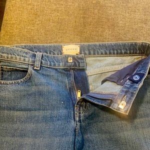 Girls size 12 Gucci pants 100% authentic.